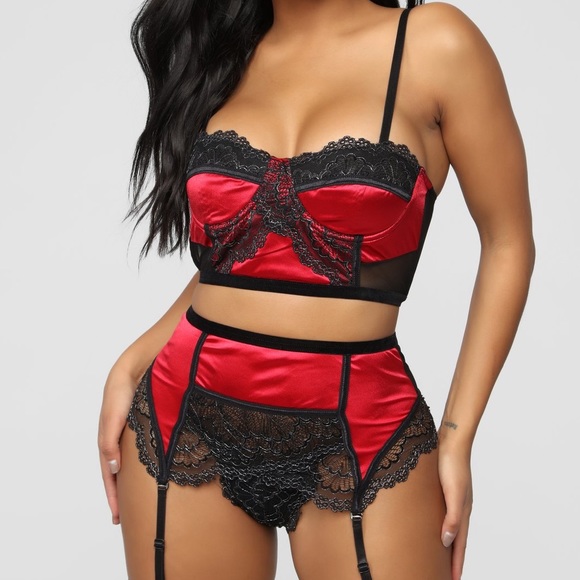 FASHION NOVA 🥵 3-Piece Lingerie 💋 NEVER WORN ❗️ - Picture 1 of 3